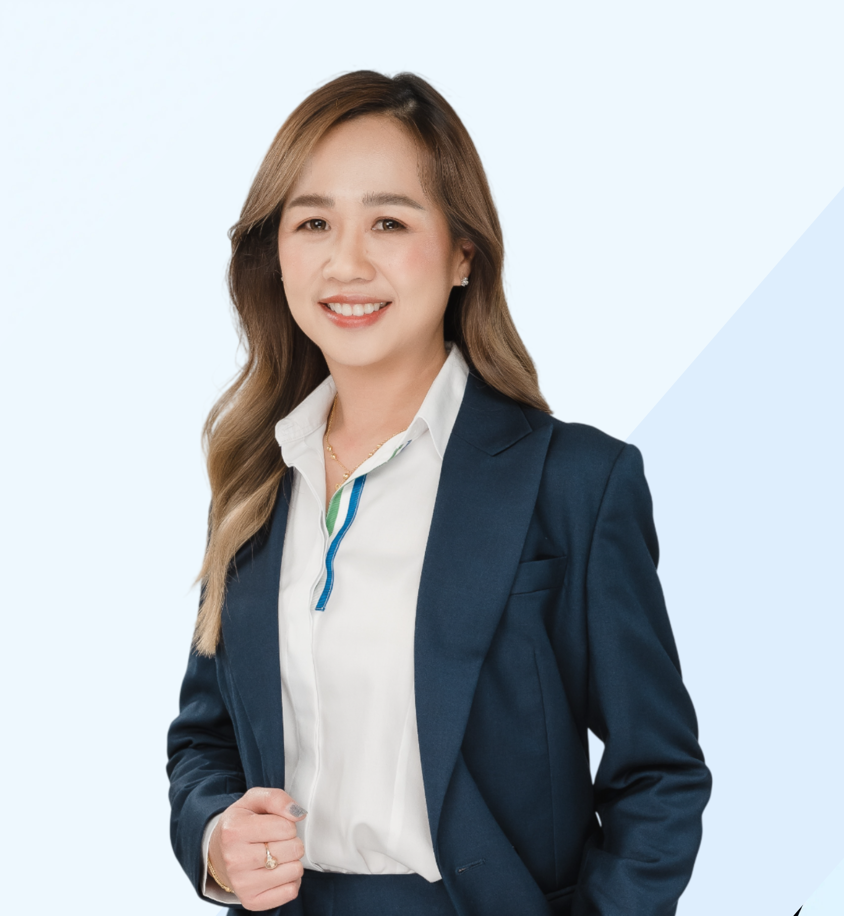 นางสาวนุชนาถ พึ่งกลั่น