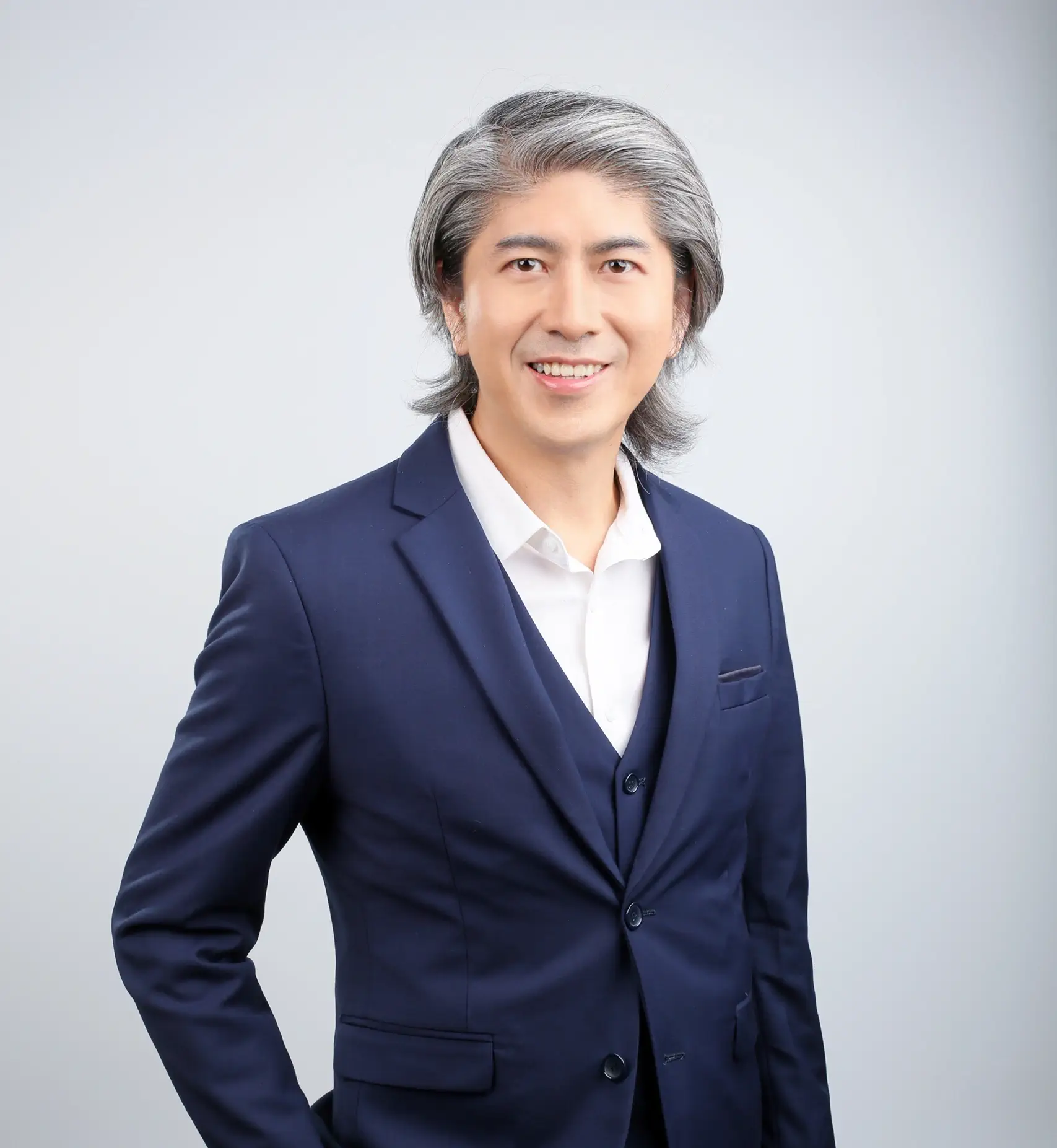 นายวิศิษฎ์ สถิตจินดาวงศ์